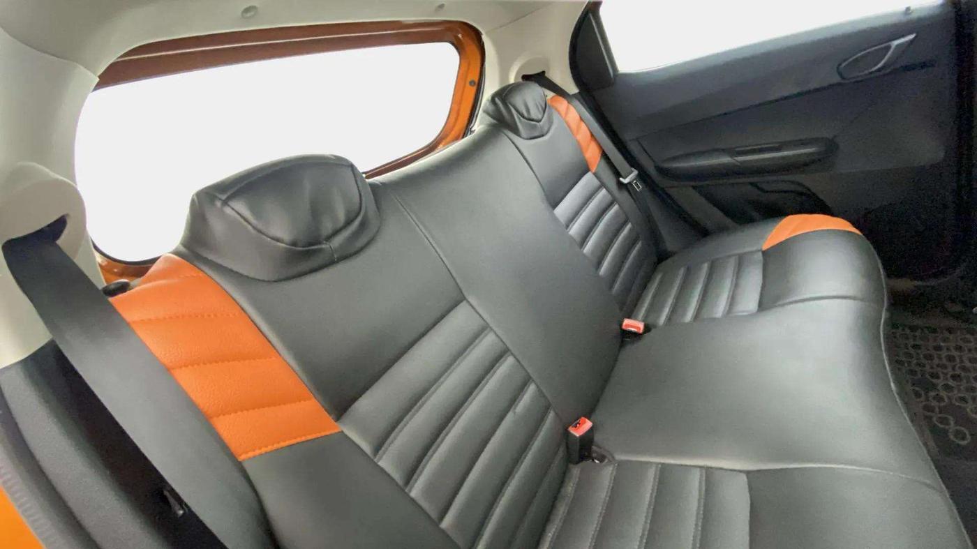 2018 Tata TIAGO NRG PETROL, Petrol, Manual, 32,406 km, Right Side Rear Door Cabin