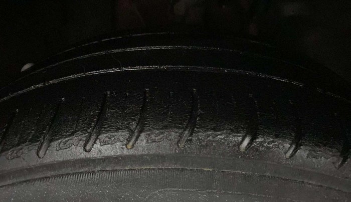 2021 Tata ALTROZ XZ PETROL, Petrol, Manual, 69,534 km, Right Front Tyre Tread