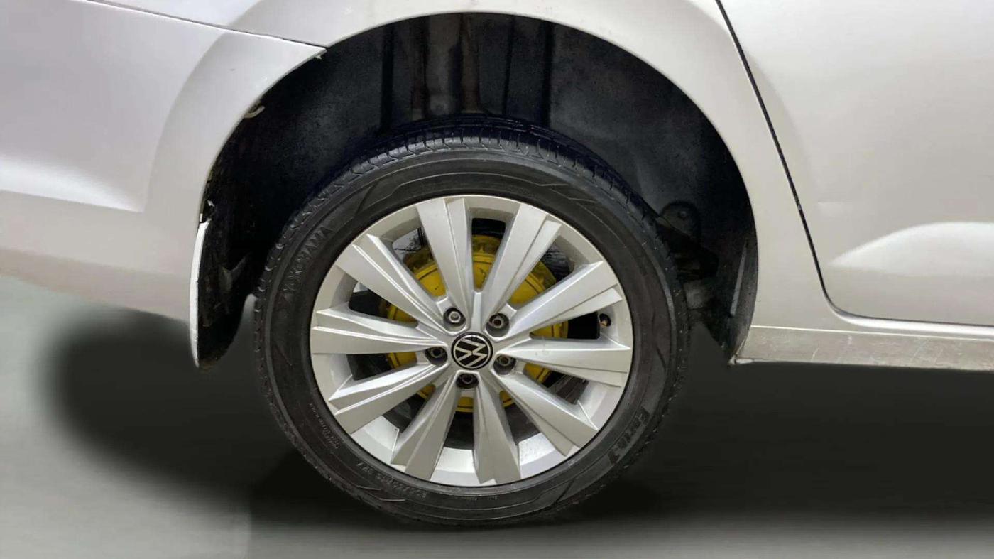 2022 Volkswagen VIRTUS COMFORTLINE TSI 1.0 MT, Petrol, Manual, 48,368 km, Right Rear Wheel