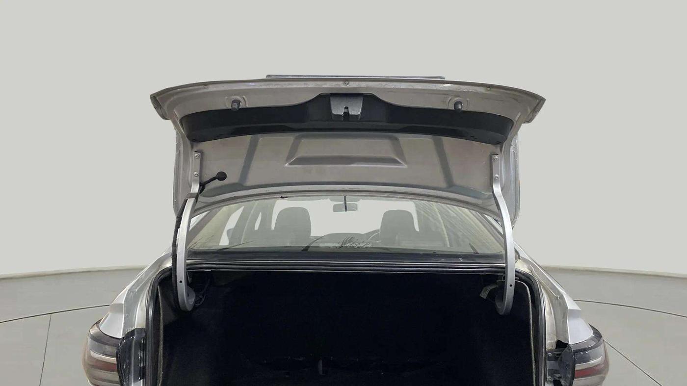 2022 Volkswagen VIRTUS COMFORTLINE TSI 1.0 MT, Petrol, Manual, 48,368 km, Boot Door Open