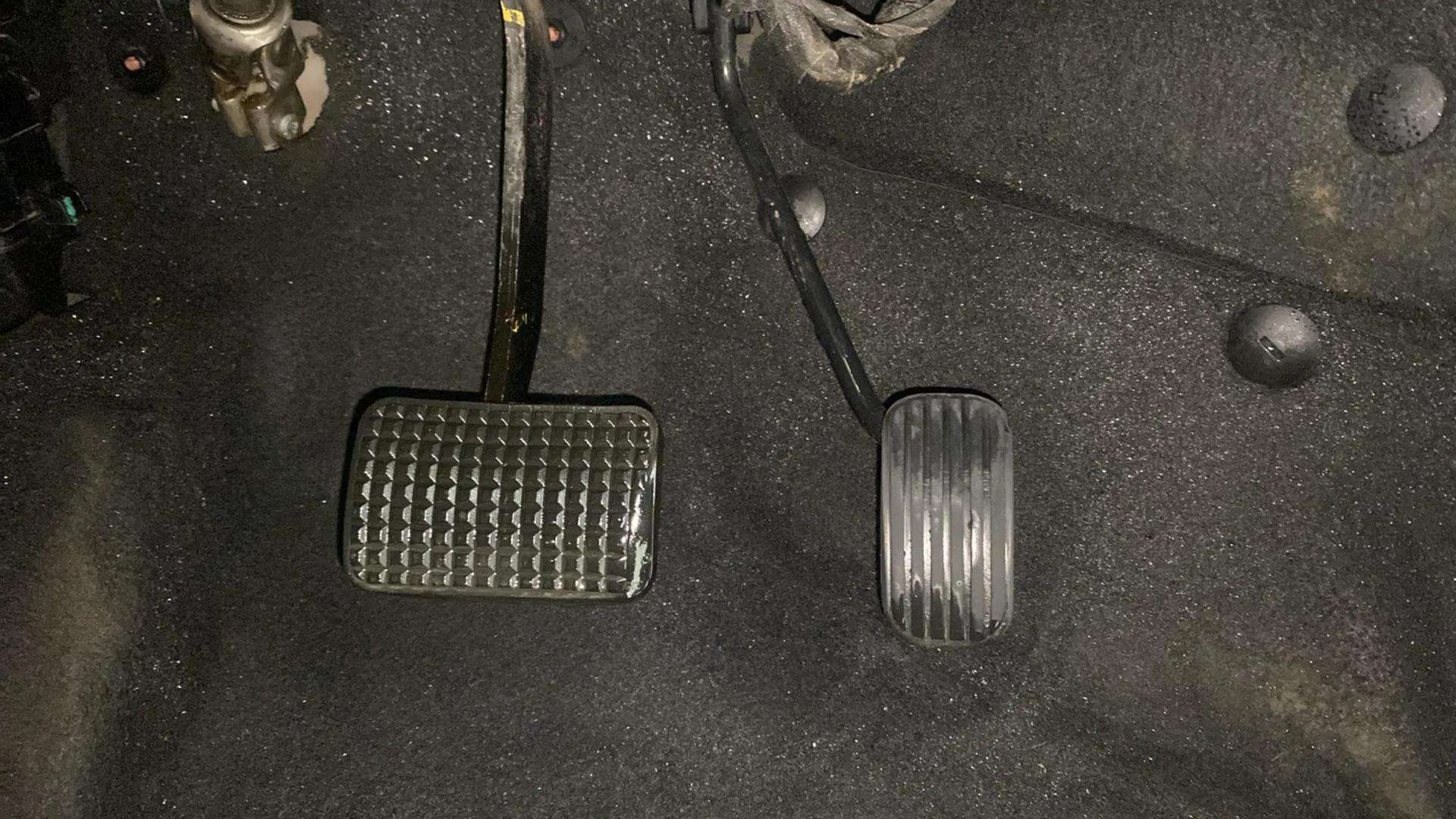 Pedals-31