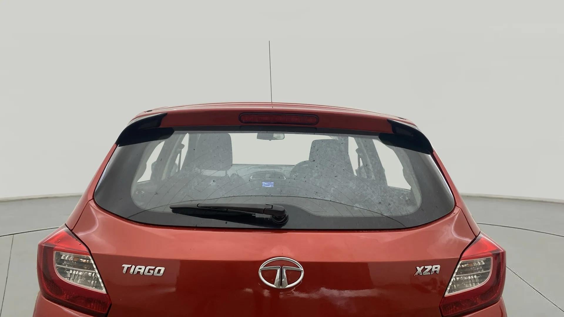 Rear-Windshield---Roof-25