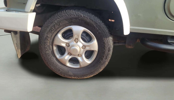 2017 Mahindra Thar CRDE 4X4 AC, Diesel, Manual, 46,490 km, Right Rear Wheel