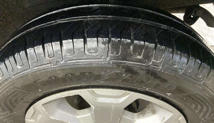 2018 Renault Kwid CLIMBER 1.0, Petrol, Manual, 66,843 km, Right Rear Tyre Tread