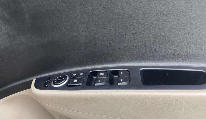 2015 Hyundai Grand i10 ASTA AT 1.2 KAPPA VTVT, Petrol, Automatic, 63,593 km, Driver Side Door Panels Control