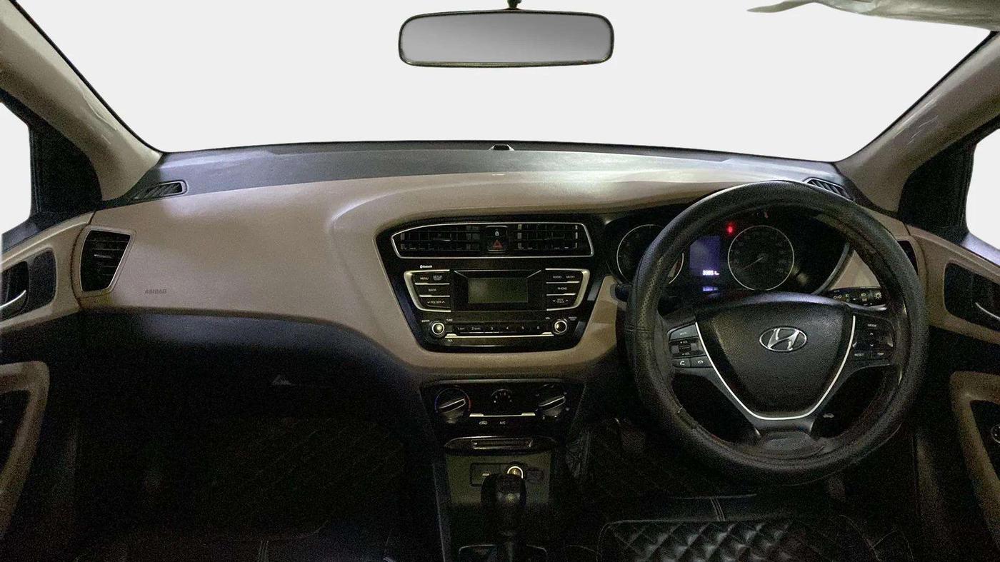 2020 Hyundai Elite i20 MAGNA PLUS 1.2, Petrol, Manual, 33,848 km, Dashboard