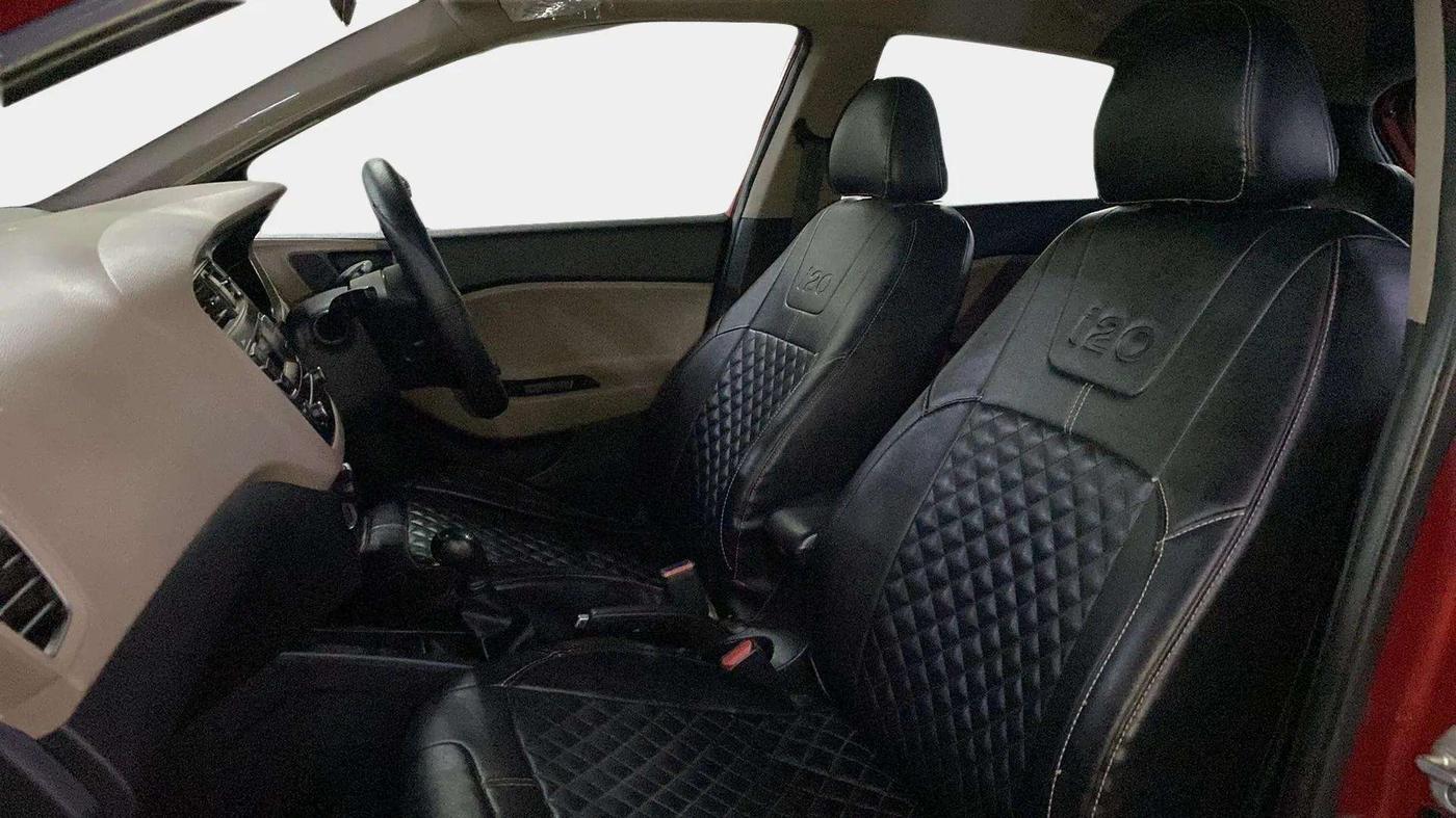 2020 Hyundai Elite i20 MAGNA PLUS 1.2, Petrol, Manual, 33,848 km, Right Side Front Door Cabin