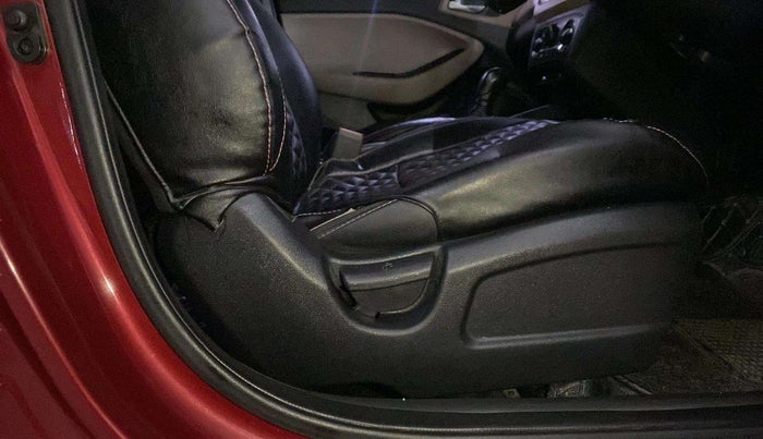 2020 Hyundai Elite i20 MAGNA PLUS 1.2, Petrol, Manual, 33,848 km, Driver Side Adjustment Panel