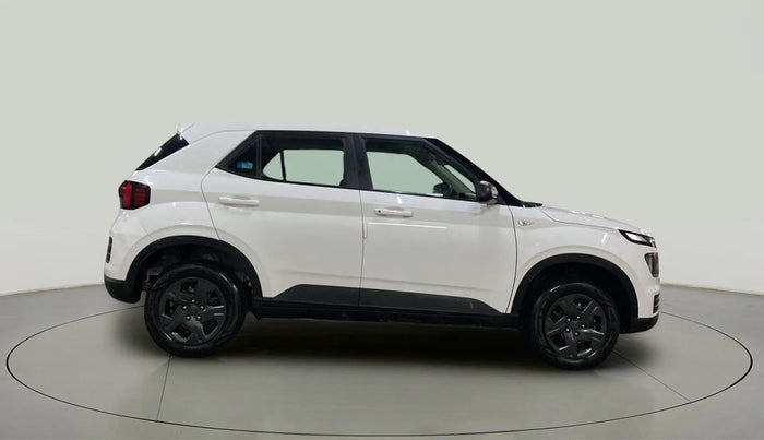 2023 Hyundai VENUE E (O) 1.2 , Petrol, Manual, 15,543 km, Right Side View