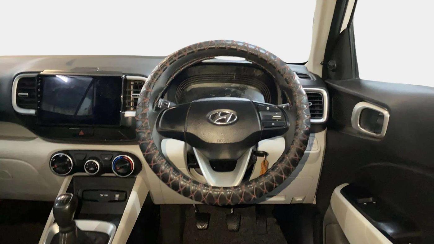 2023 Hyundai VENUE E (O) 1.2 , Petrol, Manual, 15,583 km, Steering Wheel Close Up
