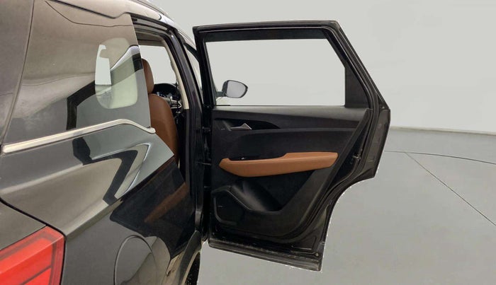 2020 MG HECTOR PLUS SHARP 1.5 PETROL TURBO CVT 6-STR, Petrol, Automatic, 75,932 km, RHS Rear Door