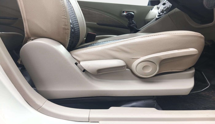 2016 Maruti Celerio ZXI (O), Petrol, Manual, 53,857 km, Driver Side Adjustment Panel