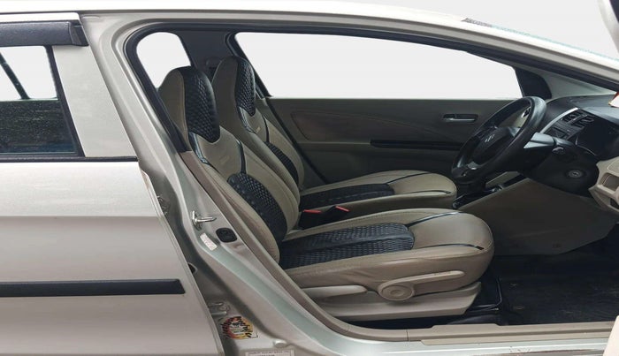 2016 Maruti Celerio ZXI (O), Petrol, Manual, 53,857 km, Right Side Front Door Cabin