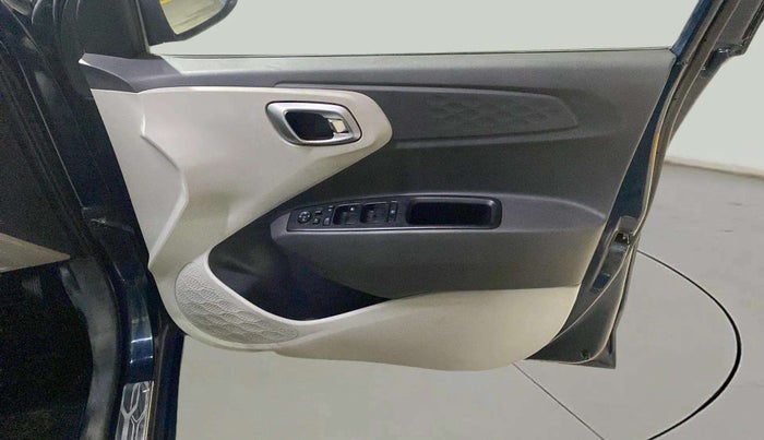 2021 Hyundai GRAND I10 NIOS SPORTZ AMT 1.2 KAPPA VTVT, Petrol, Automatic, 25,941 km, Driver Side Door Panels Control
