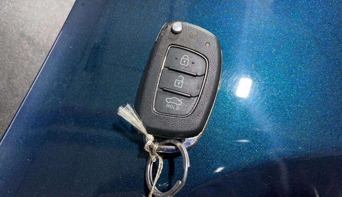 2021 Hyundai GRAND I10 NIOS SPORTZ AMT 1.2 KAPPA VTVT, Petrol, Automatic, 25,941 km, Key Close Up