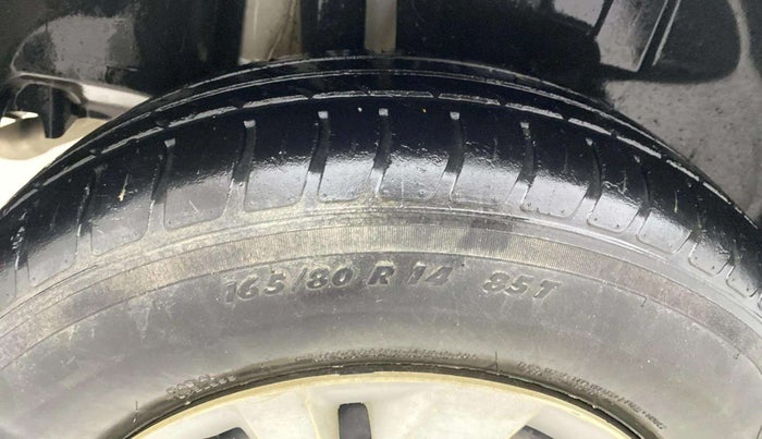2018 Maruti Swift VXI AMT, Petrol, Automatic, 36,691 km, Right Rear Tyre Tread