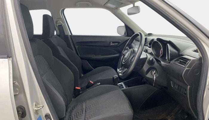 2018 Maruti Swift VXI AMT, Petrol, Automatic, 36,691 km, Right Side Front Door Cabin