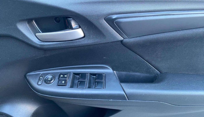 2017 Honda WR-V 1.5L I-DTEC S MT, Diesel, Manual, 93,099 km, Driver Side Door Panels Control