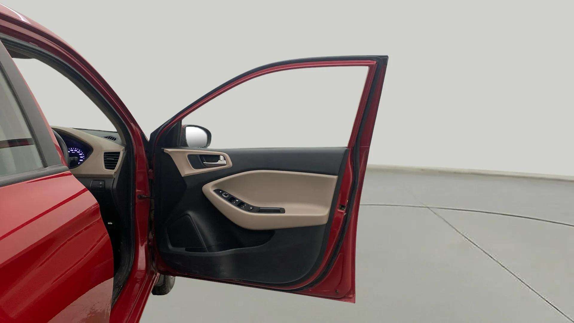 RHS-Front-Door-Open-32