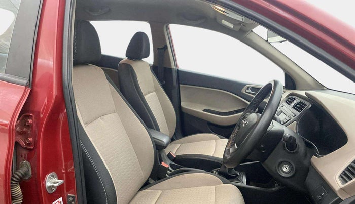 2016 Hyundai Elite i20 MAGNA 1.2, Petrol, Manual, 68,133 km, Right Side Front Door Cabin