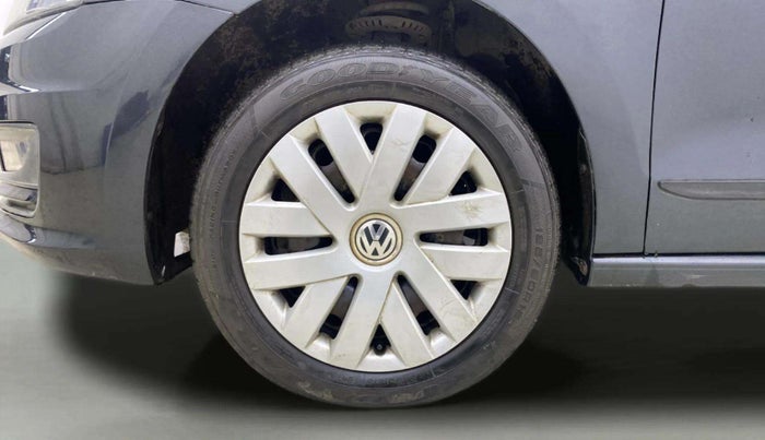 2016 Volkswagen Vento COMFORTLINE 1.2 TSI AT, Petrol, Automatic, 50,672 km, Left Front Wheel