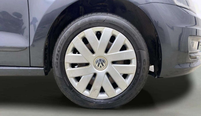 2016 Volkswagen Vento COMFORTLINE 1.2 TSI AT, Petrol, Automatic, 50,672 km, Right Front Wheel