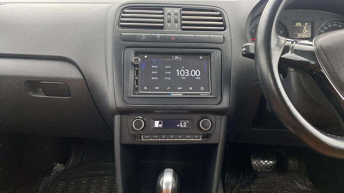 2016 Volkswagen Vento COMFORTLINE 1.2 TSI AT, Petrol, Automatic, 51,014 km, Air Conditioner