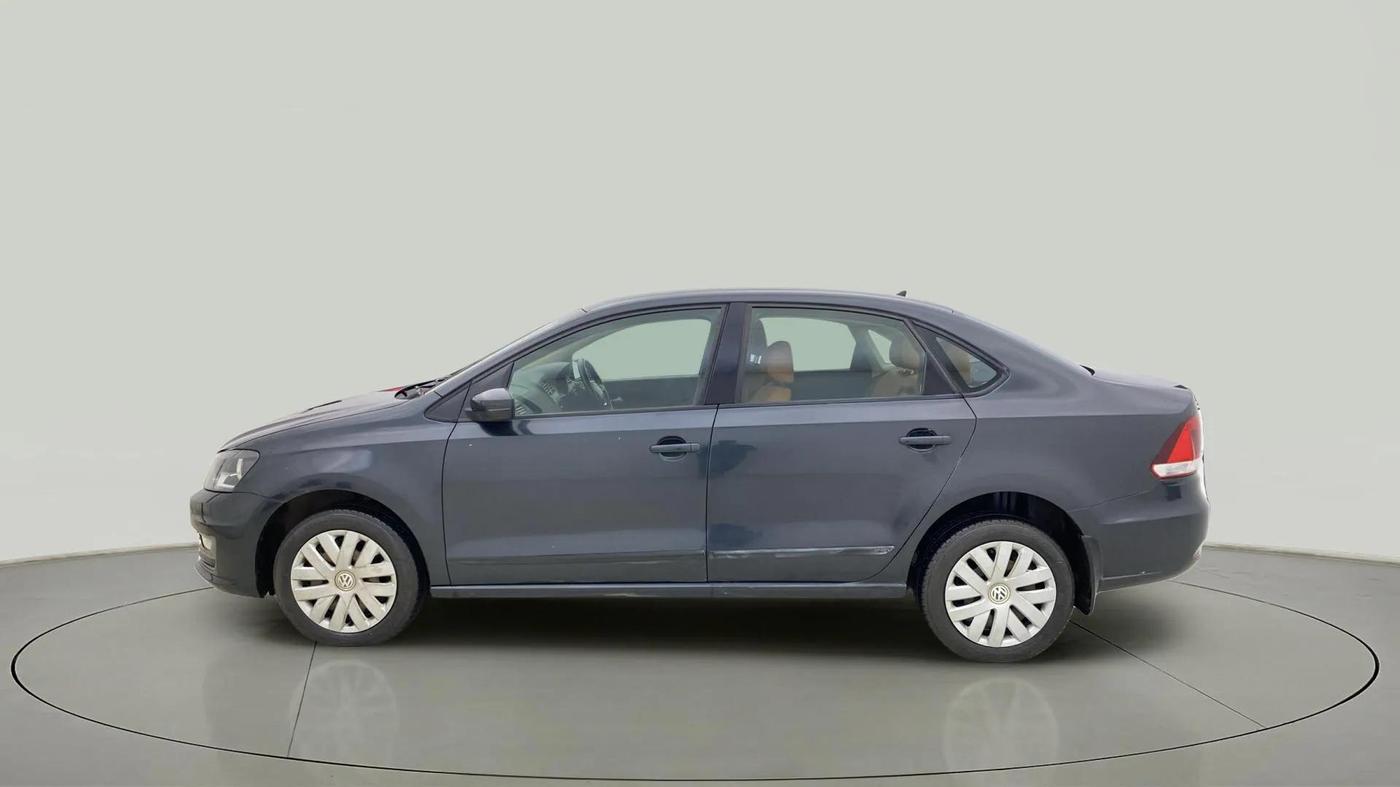 2016 Volkswagen Vento COMFORTLINE 1.2 TSI AT, Petrol, Automatic, 51,014 km, Left Side