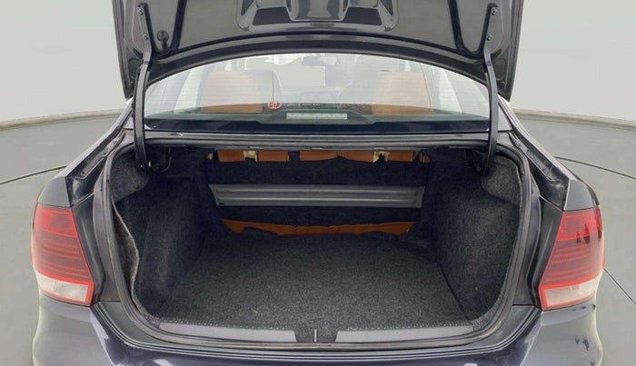 2016 Volkswagen Vento COMFORTLINE 1.2 TSI AT, Petrol, Automatic, 50,672 km, Boot Inside
