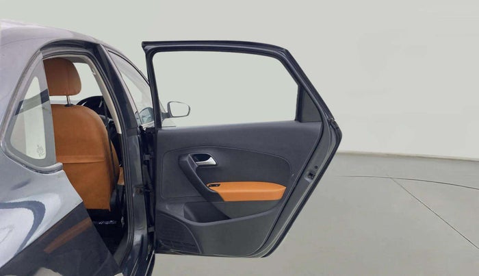 2016 Volkswagen Vento COMFORTLINE 1.2 TSI AT, Petrol, Automatic, 50,672 km, RHS Rear Door