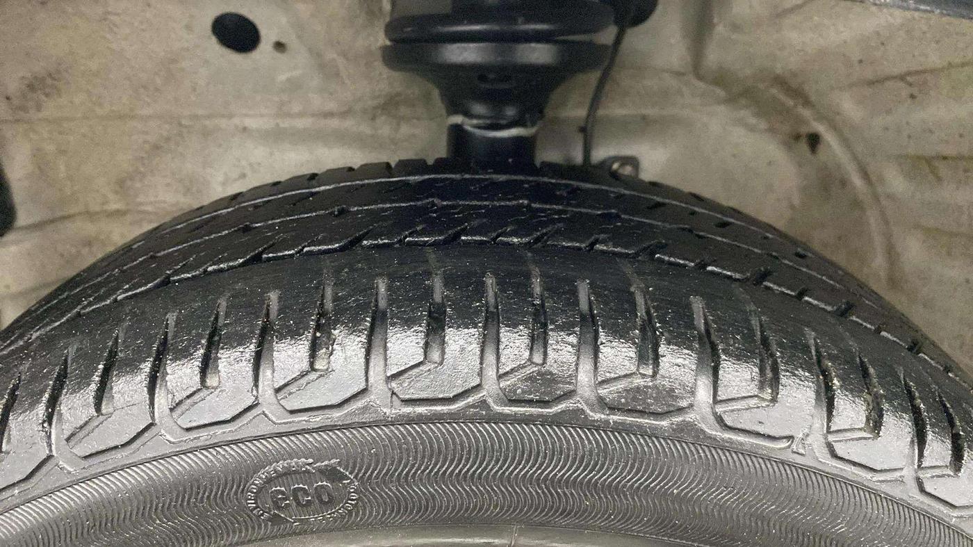 2018 Maruti Wagon R 1.0 VXI, Petrol, Manual, 32,002 km, Left Front Tyre Tread