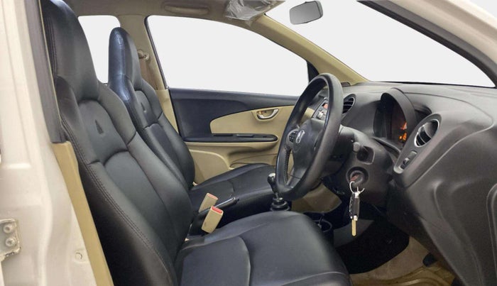 2014 Honda Brio VX MT, Petrol, Manual, 54,104 km, Right Side Front Door Cabin