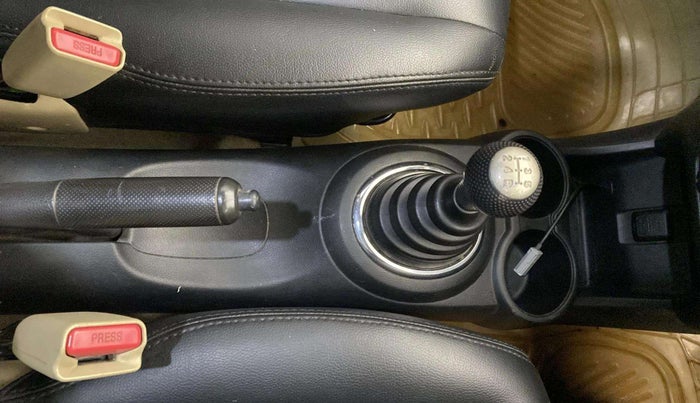 2014 Honda Brio VX MT, Petrol, Manual, 54,104 km, Gear Lever