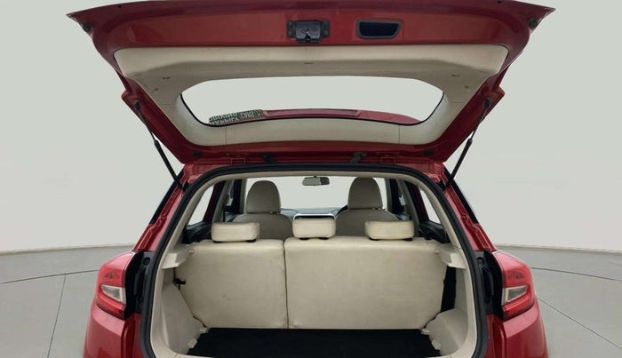2020 Mahindra XUV300 W6 1.2 PETROL, Petrol, Manual, 40,600 km, Boot Door Open