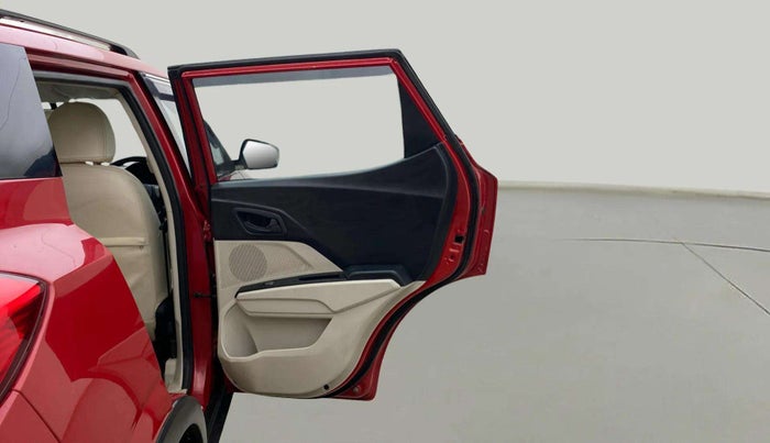2020 Mahindra XUV300 W6 1.2 PETROL, Petrol, Manual, 40,600 km, RHS Rear Door