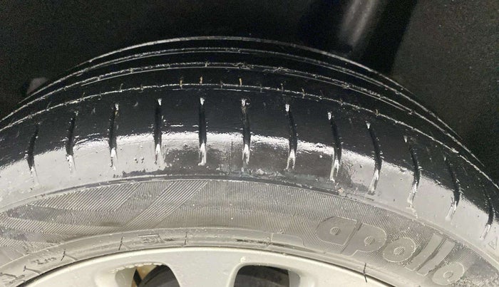 2016 Maruti Baleno ALPHA PETROL 1.2, Petrol, Manual, 71,863 km, Left Rear Tyre Tread