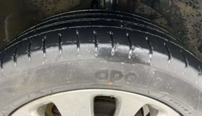 2016 Maruti Baleno ALPHA PETROL 1.2, Petrol, Manual, 71,863 km, Right Front Tyre Tread