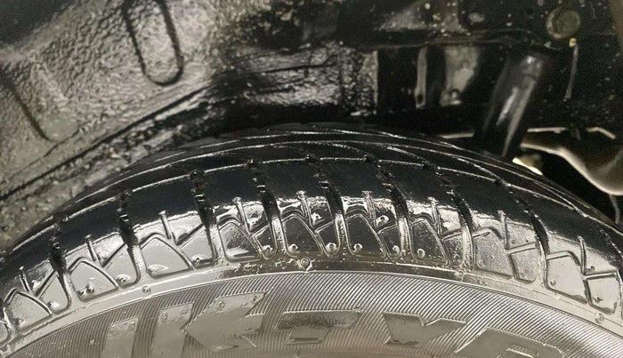 2014 Maruti Wagon R 1.0 LXI, Petrol, Manual, 57,872 km, Left Rear Tyre Tread