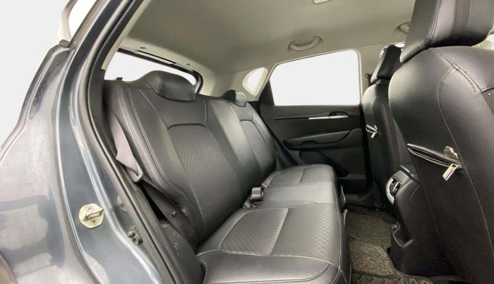 2022 KIA SONET HTK 1.5, Diesel, Manual, 50,276 km, Right Side Rear Door Cabin