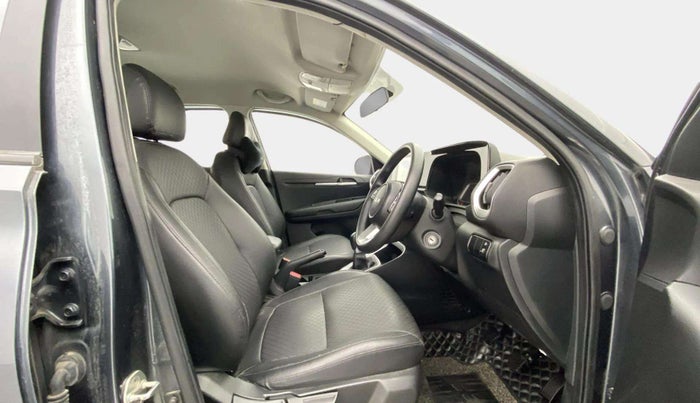 2022 KIA SONET HTK 1.5, Diesel, Manual, 50,276 km, Right Side Front Door Cabin