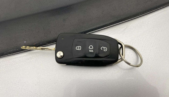 2018 Tata Tiago XZ PETROL, Petrol, Manual, 77,176 km, Key Close Up