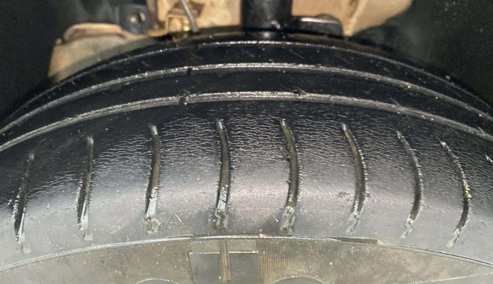 2018 Tata Tiago XZ PETROL, Petrol, Manual, 77,176 km, Left Front Tyre Tread