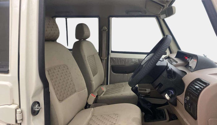2020 Mahindra Bolero B6 (O), Diesel, Manual, 68,234 km, Right Side Front Door Cabin