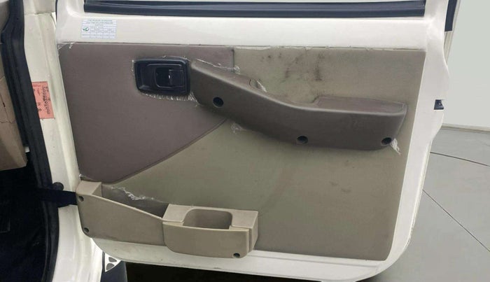 2020 Mahindra Bolero B6 (O), Diesel, Manual, 68,234 km, Driver Side Door Panels Control