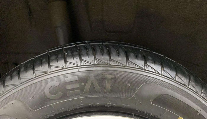 2024 Maruti S PRESSO VXI (O) AMT, Petrol, Automatic, 6,633 km, Right Rear Tyre Tread