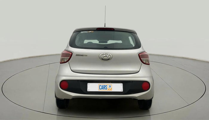 2018 Hyundai Grand i10 MAGNA AT 1.2 KAPPA VTVT, Petrol, Automatic, 47,317 km, Back/Rear