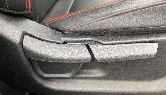 2022 Hyundai NEW I20 N LINE N8 1.0 TURBO GDI IMT, Petrol, Manual, 21,021 km, Driver Side Adjustment Panel