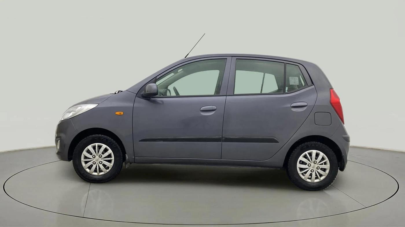 2016 Hyundai i10 SPORTZ 1.1, Petrol, Manual, 50,586 km, Left Side