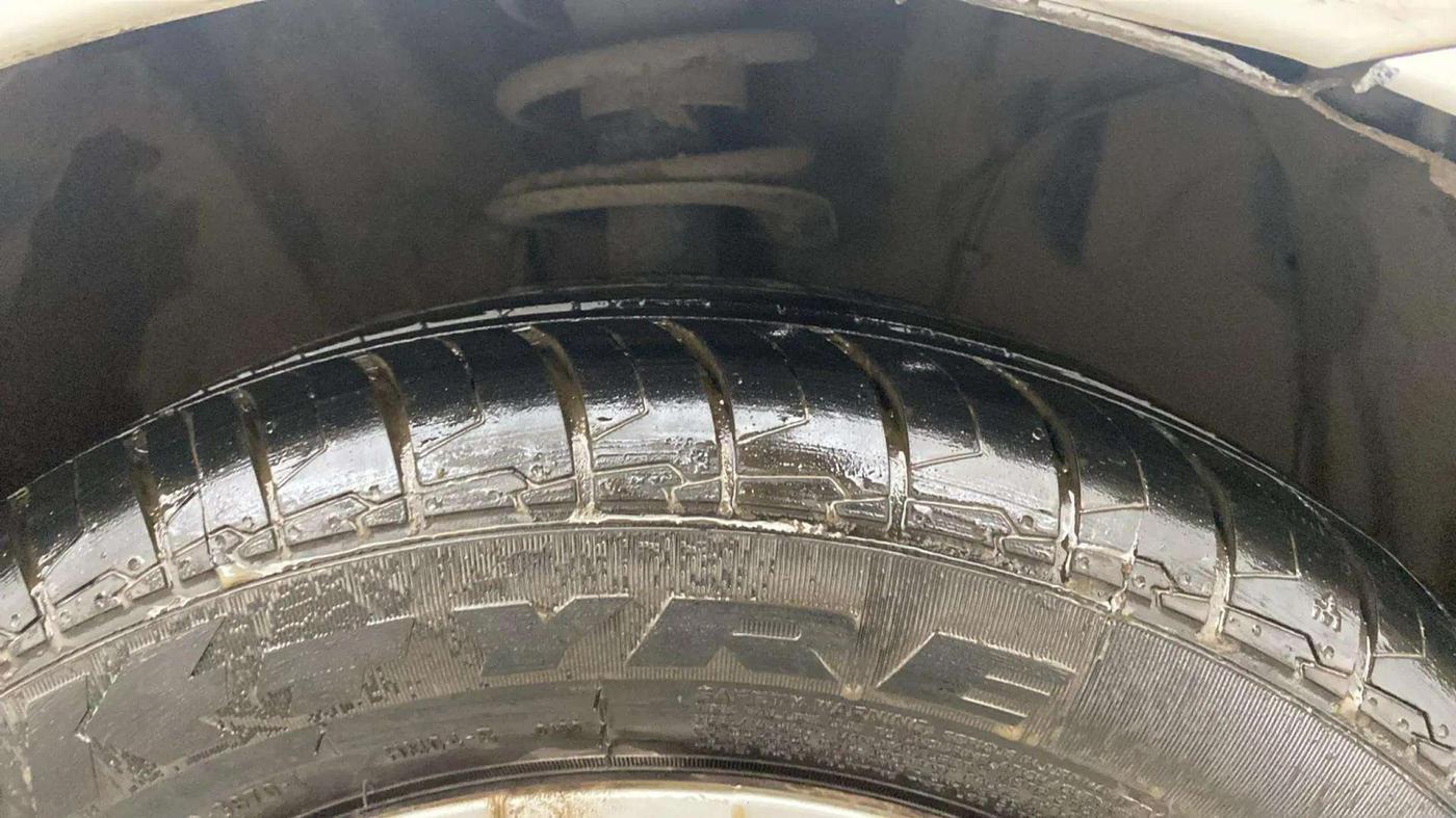 2013 Toyota Etios G, Petrol, Manual, 57,884 km, Right Front Tyre Tread
