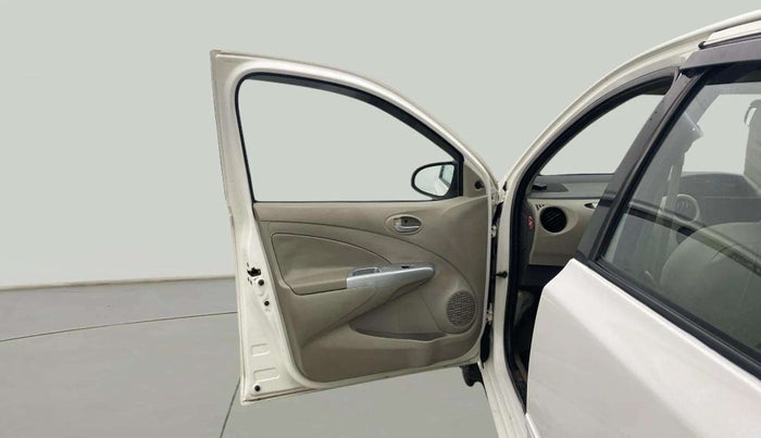 2013 Toyota Etios G, Petrol, Manual, 57,884 km, LHS Front Door